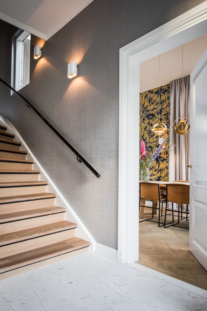 dutch interior design staircase grey wallpaper subtle lightning
